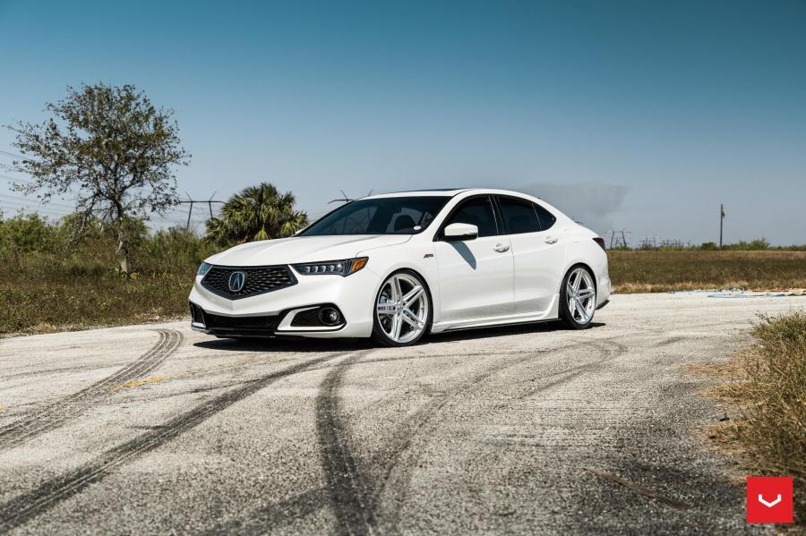  Acura TLX A-Spec on Vossen Wheels (VFS-5) 2018 года  (фото 1 из 16)
